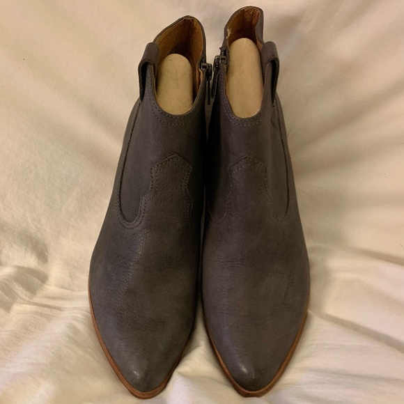 Frye 'Reina' western ankle boots in blue nubuck leather - Picture 2 of 10